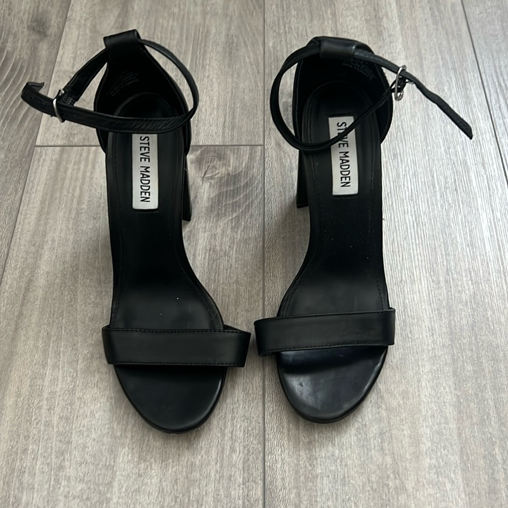 Steve Madden black heels with straps